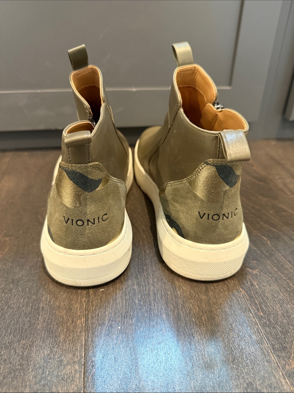 Vionic Olive Green High-Top Sneakers with White Soles